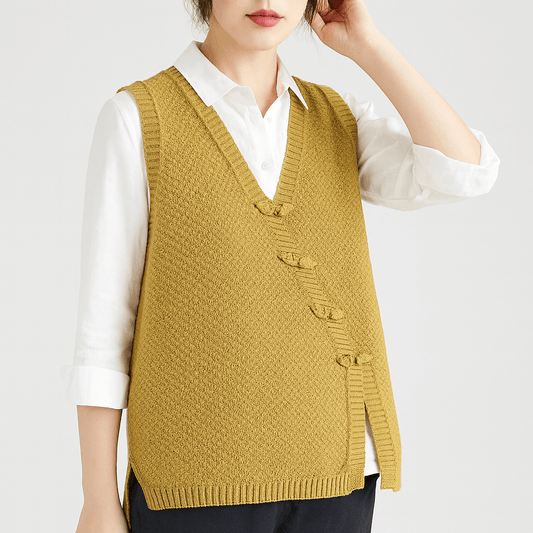 Nordori | Plus størrelse knapstrikket vest med V-hals